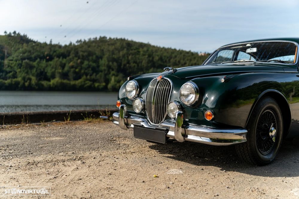 Jaguar MK II - 3