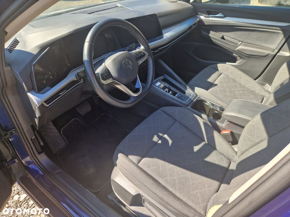 Volkswagen Golf 1.0 eTSI OPF DSG Active - 9