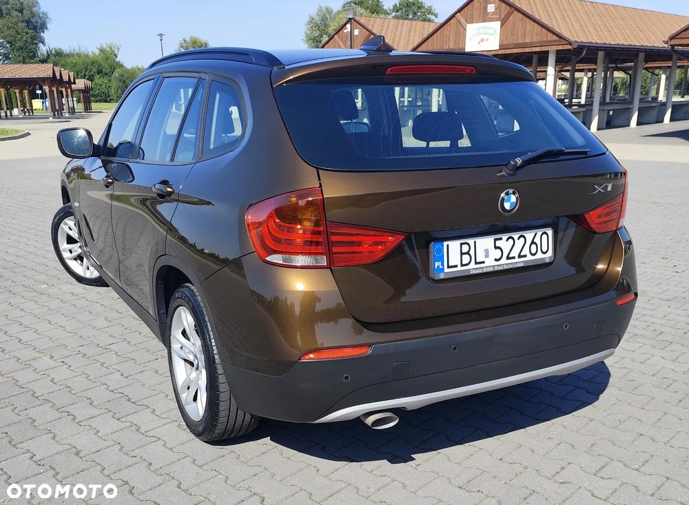 BMW X1 xDrive18d - 10