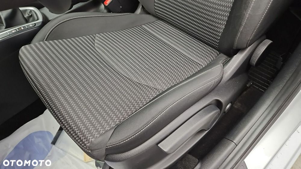 Kia Ceed 1.5 T-GDI M - 13