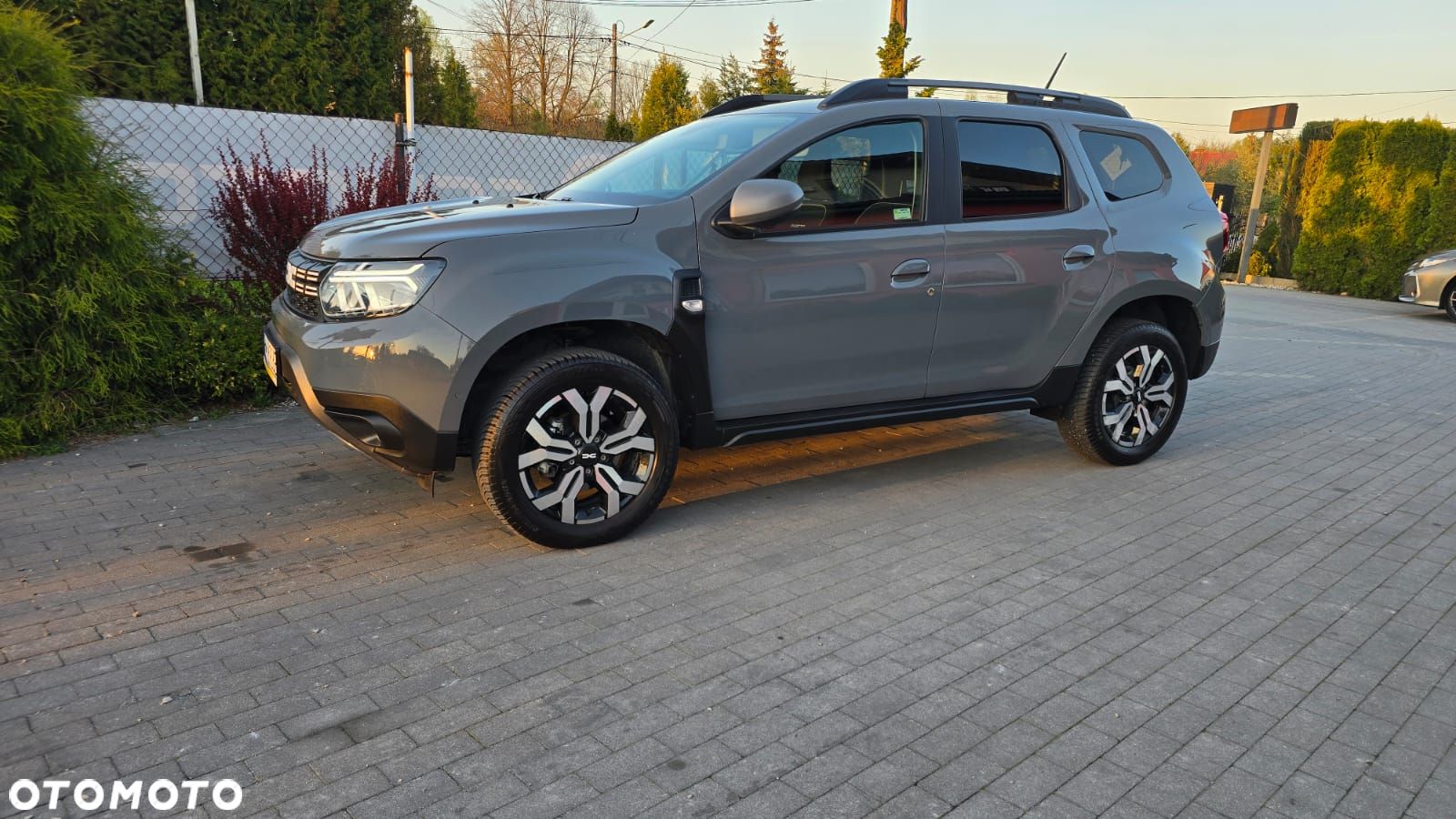 Dacia Duster 1.3 TCe Journey+ - 1