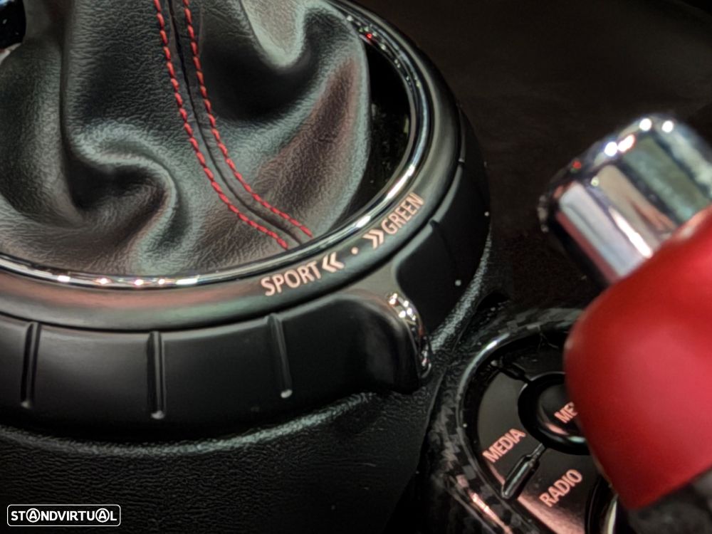 MINI 3 Portas John Cooper Works Sport Aut. - 16