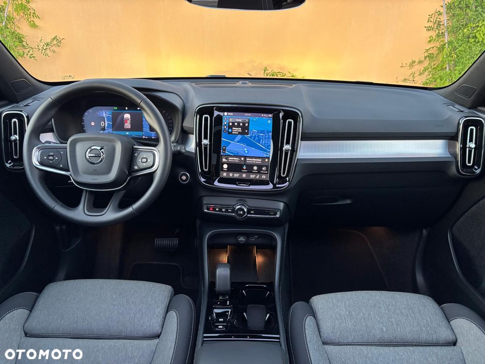 Volvo XC 40 B4 Ultra Black Edition - 18