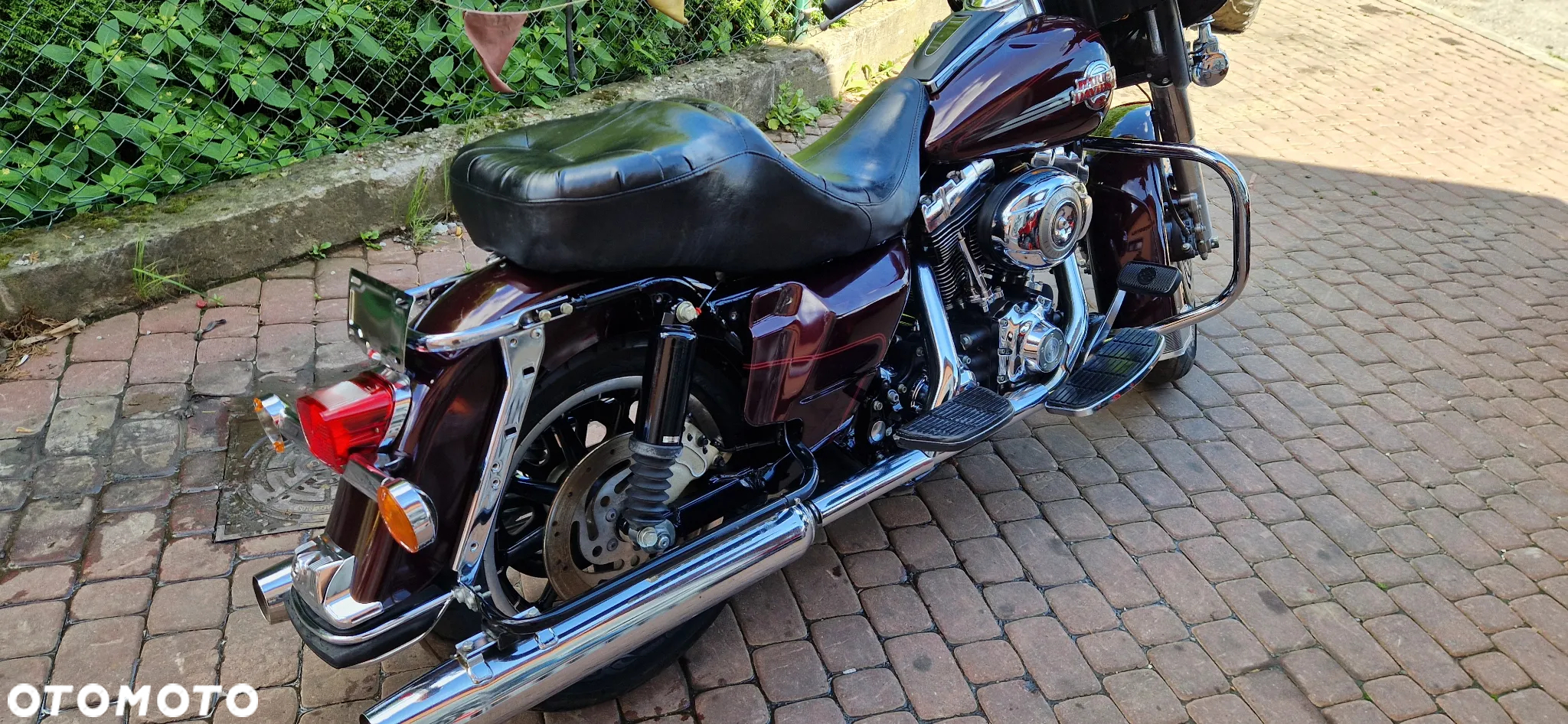 Harley-Davidson FLH Electra Glide - 4