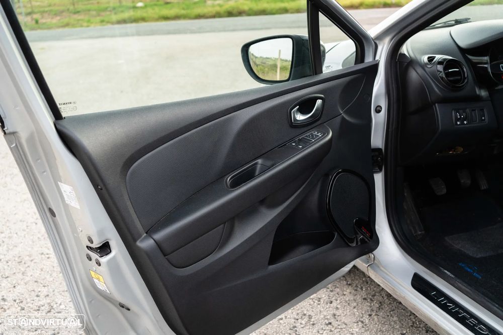 Renault Clio Sport Tourer 1.5 dCi Limited - 21