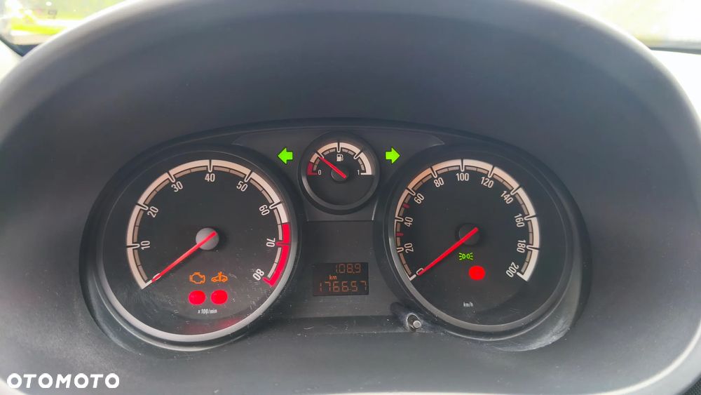 Opel Corsa 1.2 16V Enjoy - 5