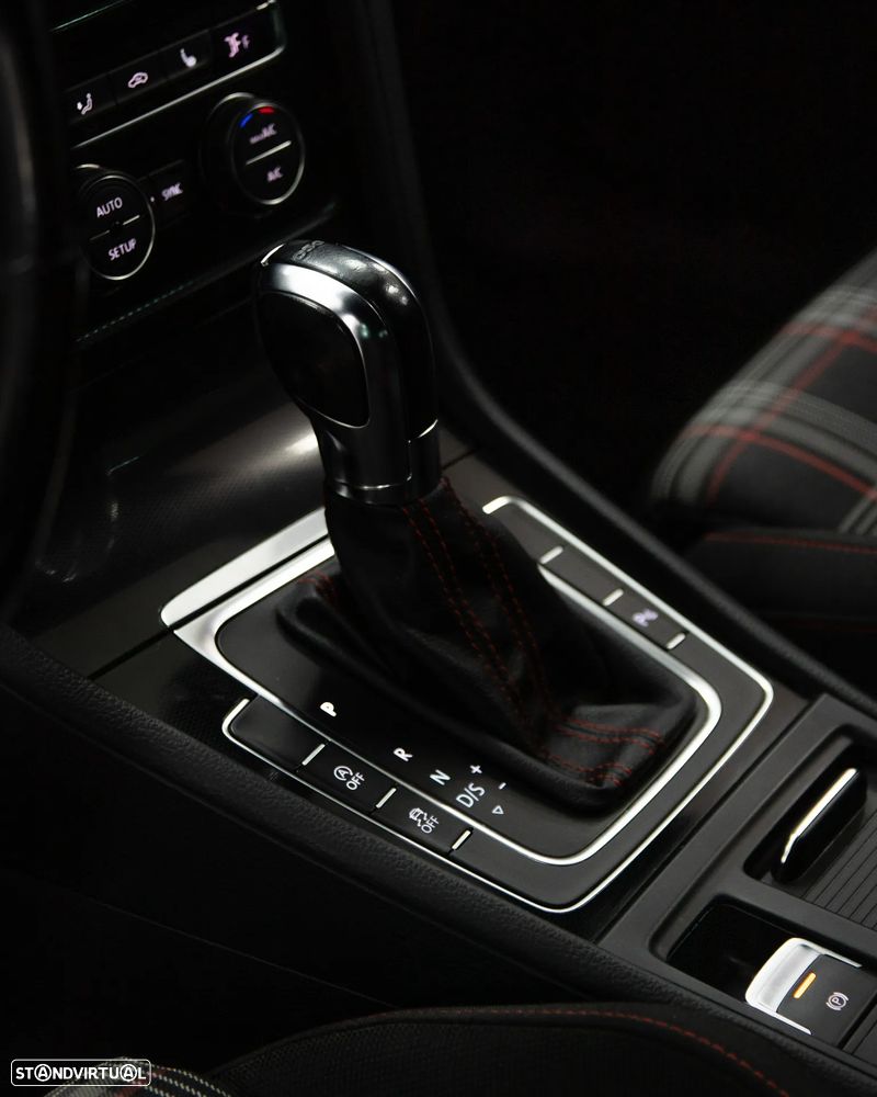 VW Golf 2.0 TSi GTi DSG Performance - 15