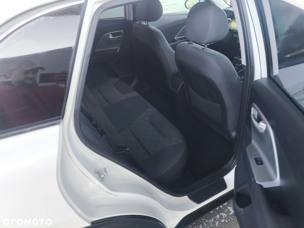 Kia Niro 1.6 GDI HEV 2WD OPF Edition 7 - 4