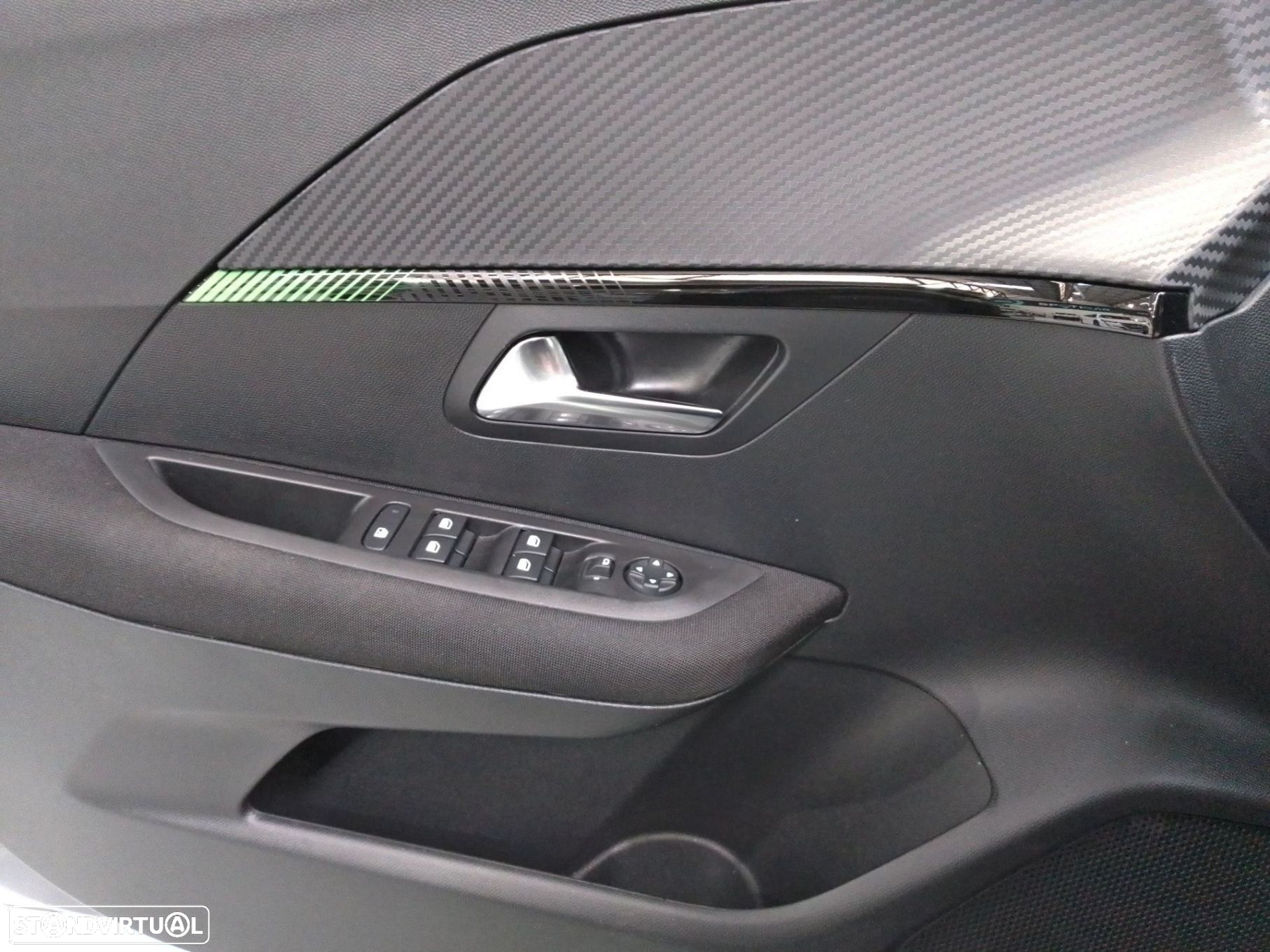 Peugeot 208 1.2 PureTech Active - 22