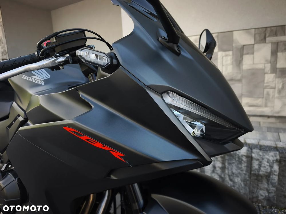 Honda CBR - 24