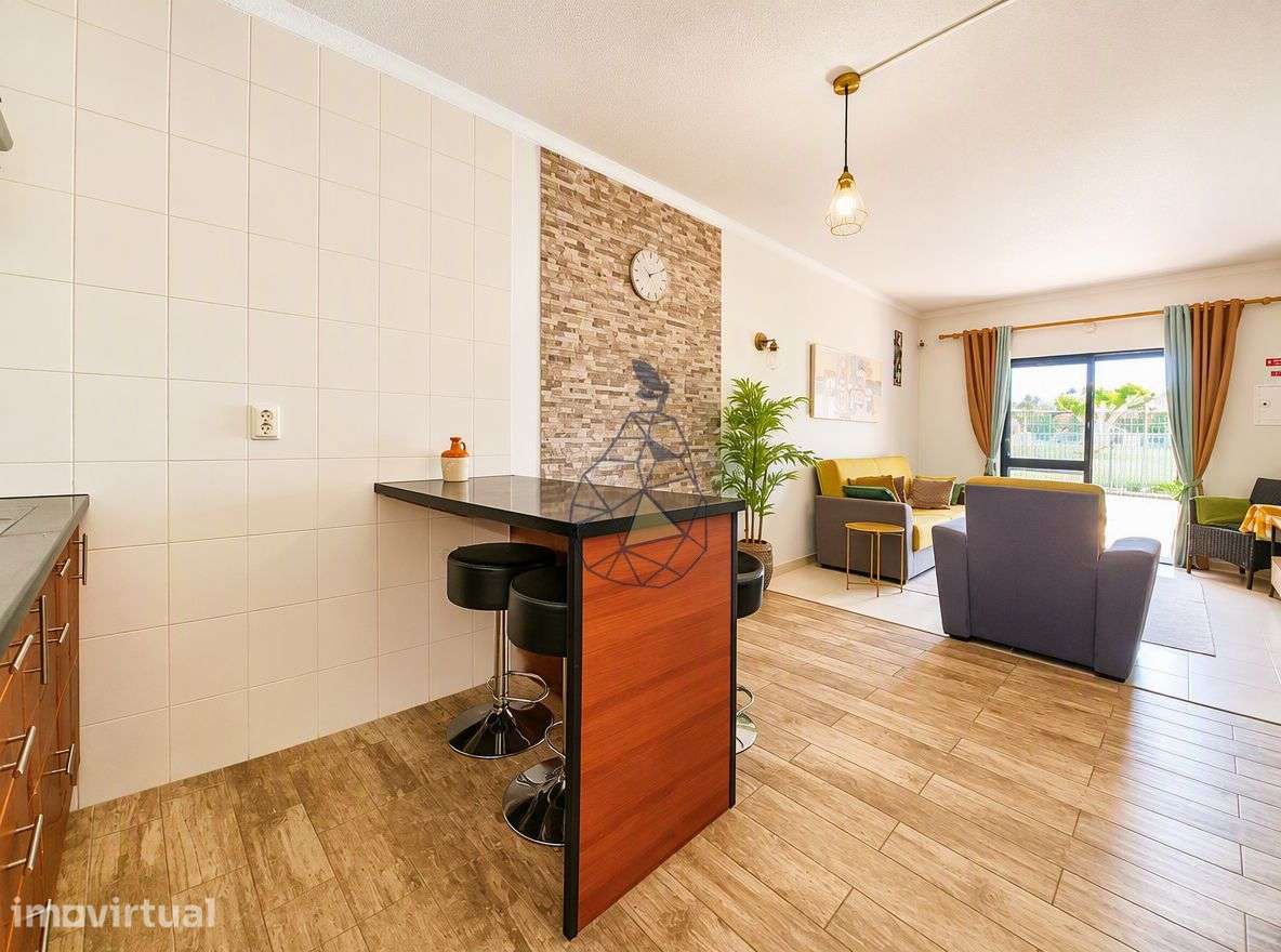 Arrendamento Anual Apartamento T2 Renovado na Bemposta - Portimão - Grande imagem: 4/18