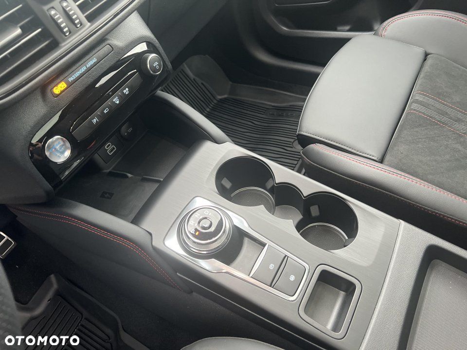Ford Kuga - 13