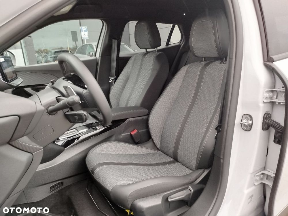 Peugeot 2008 - 13