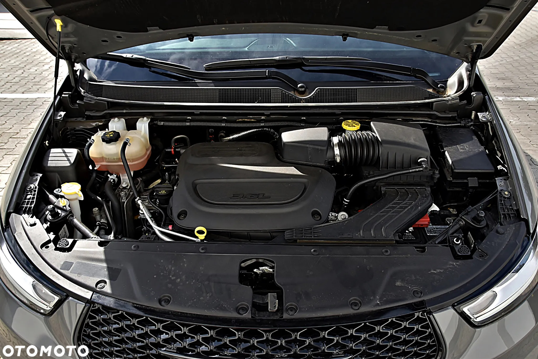 Chrysler Pacifica - 10