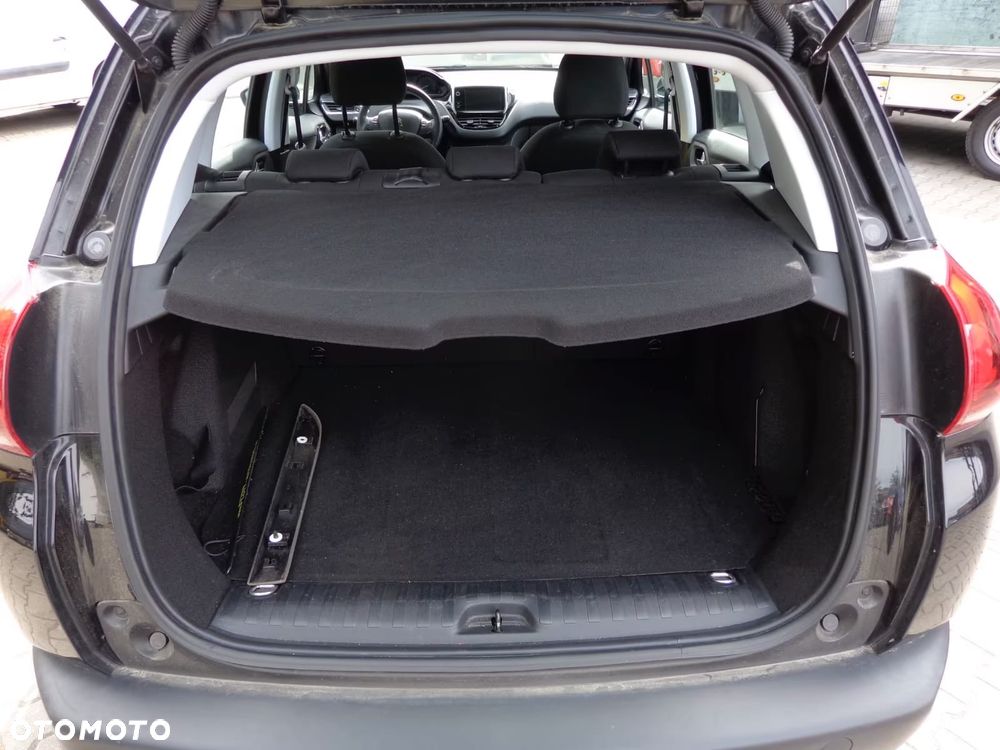 Peugeot 2008 - 10