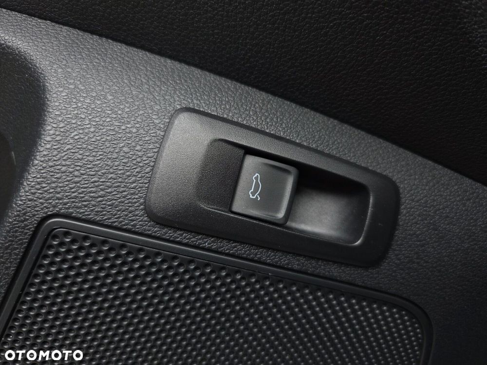 Skoda Karoq 1.5 TSI ACT Sportline DSG - 11