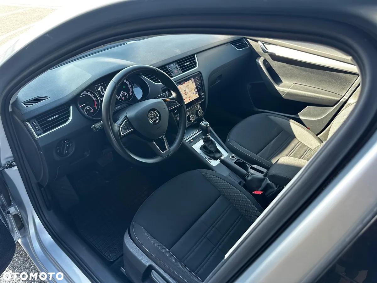 Skoda Octavia 2.0 TDI SCR Style DSG - 24