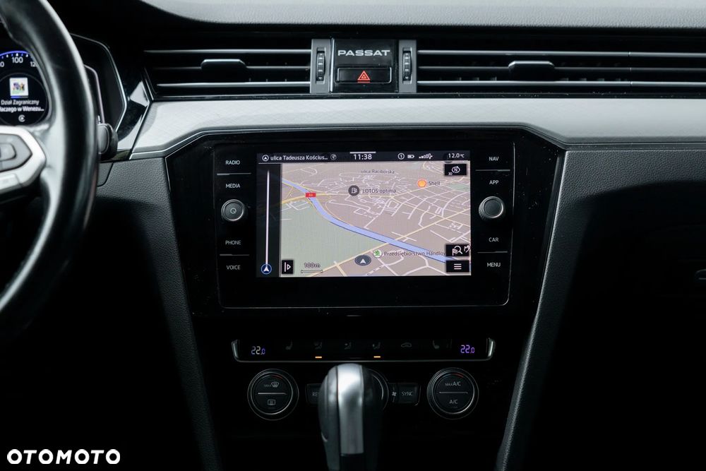 Volkswagen Passat 2.0 TDI EVO Elegance DSG - 23