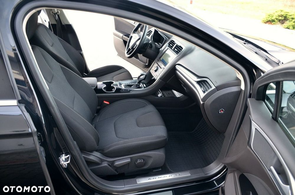 Ford Mondeo - 22