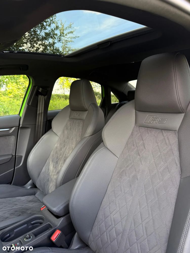 Audi RS3 Limousine - 13