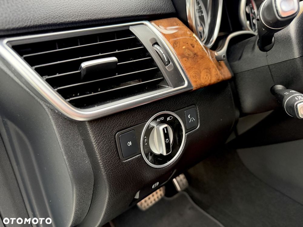 Mercedes-Benz ML - 17