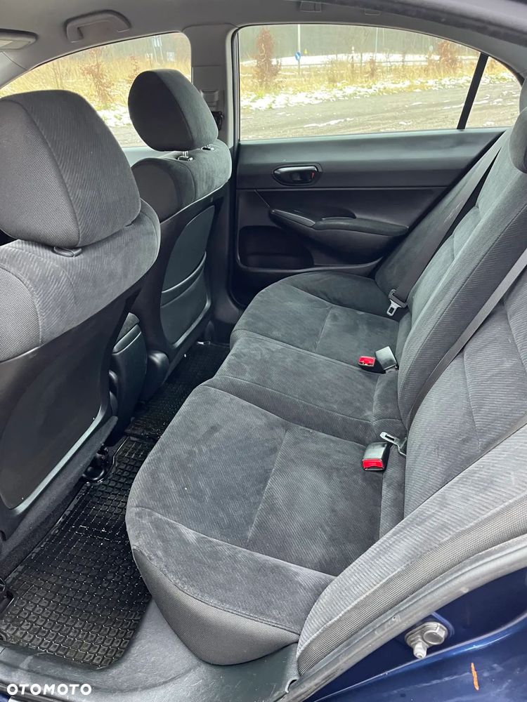 Honda Civic 1.8 Base - 4