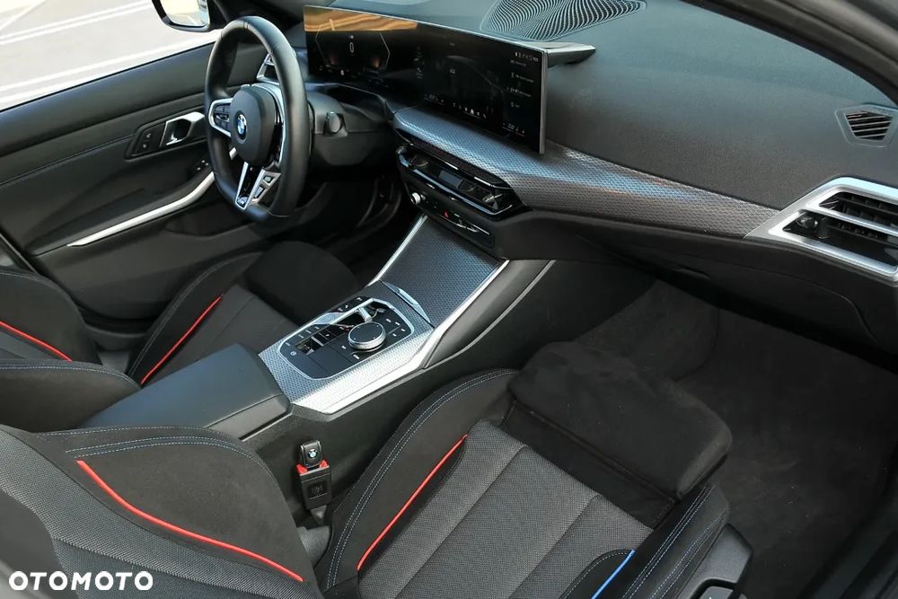 BMW Seria 3 318i M Sport - 13