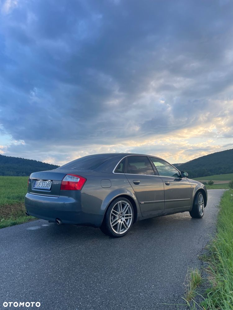 Audi A4 Avant 1.8T - 4