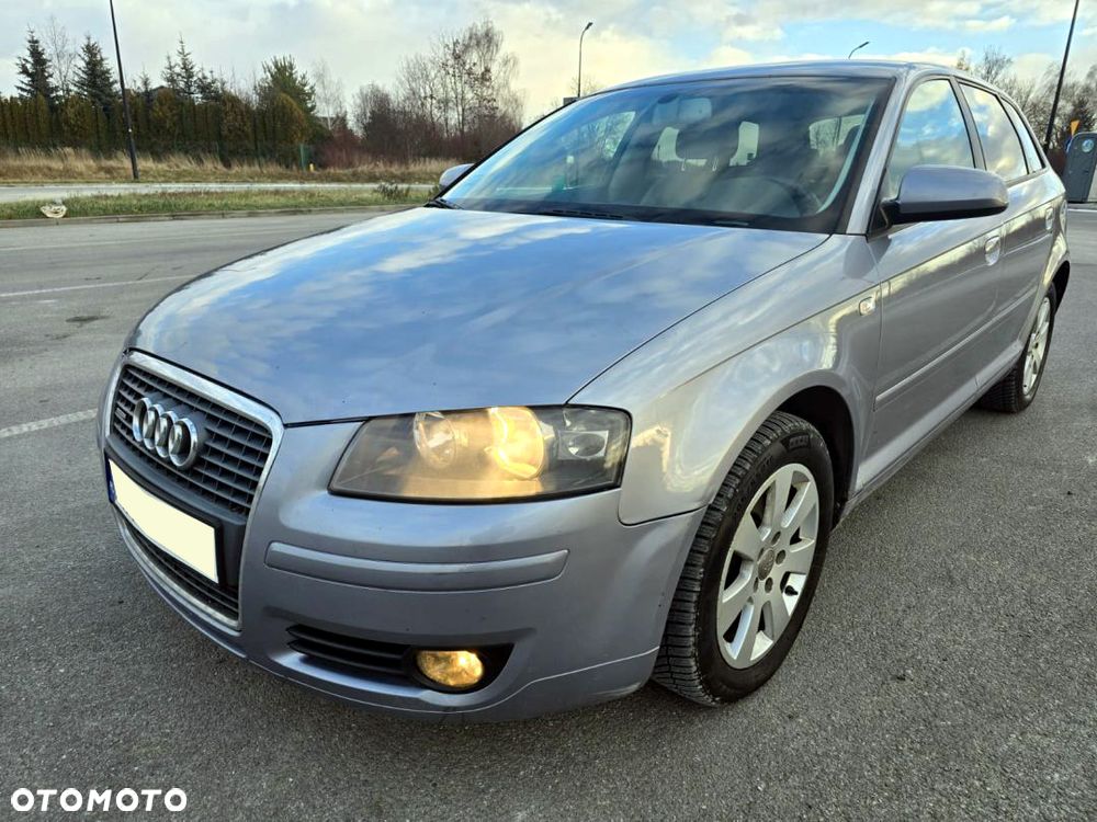 Audi A3 Sportback 2.0 TDI quattro Attraction - 4
