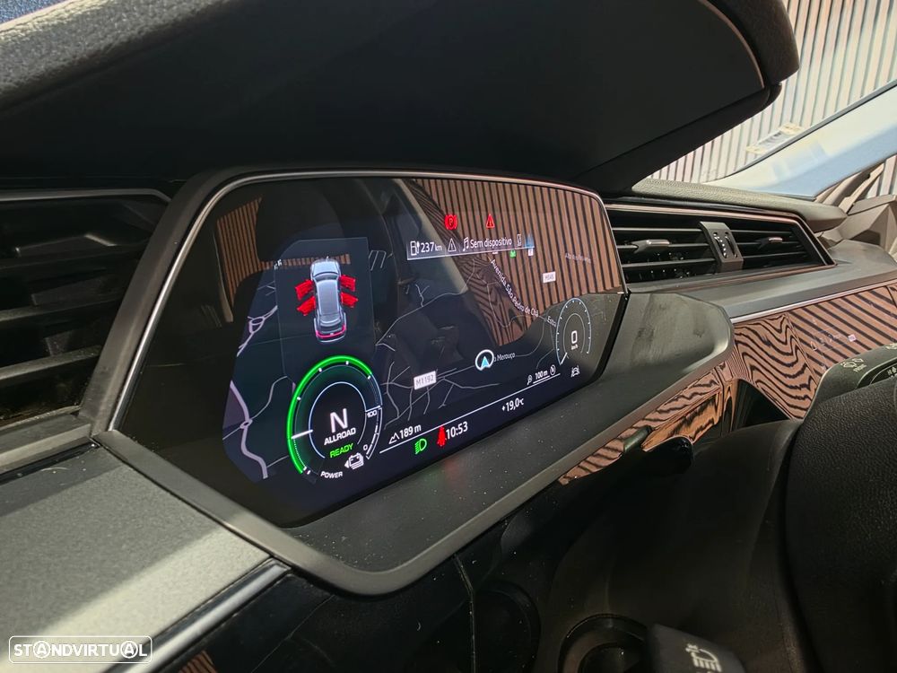 Audi e-tron 55 quattro - 38
