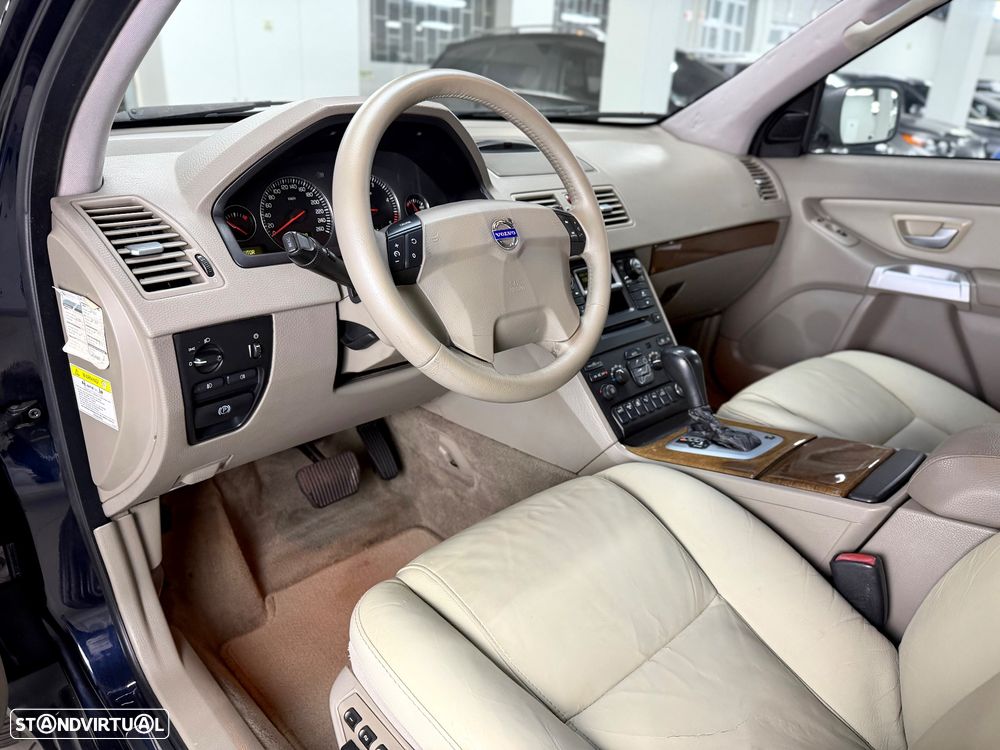 Volvo XC 90 2.4 D5 7L Nivel 3 Auto. - 15