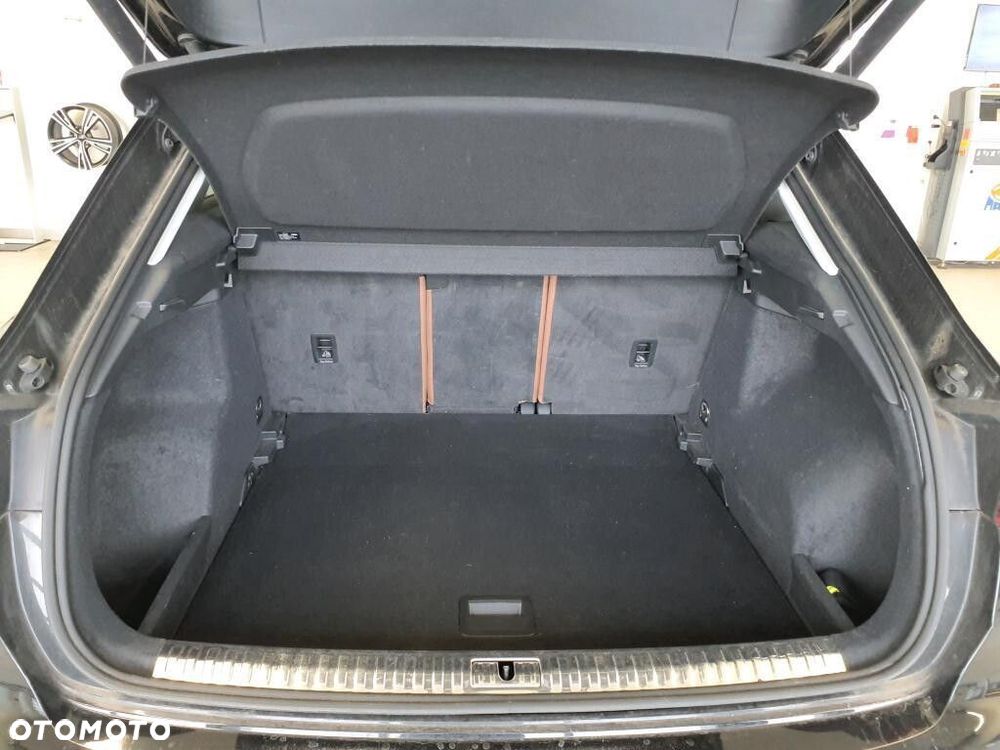 Audi Q3 35 TDI S tronic - 11
