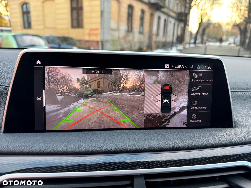 BMW Seria 7 740d xDrive - 34