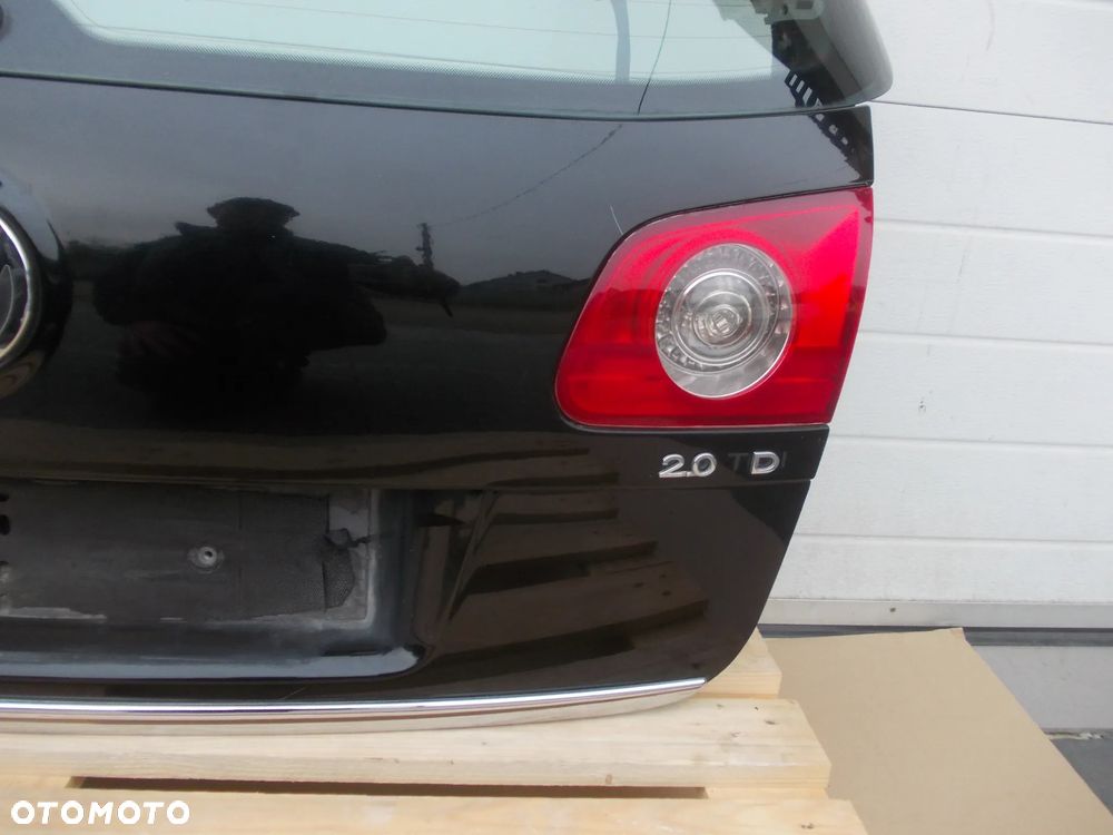Klapa bagażnika tył VW Passat B6 kombi - 10
