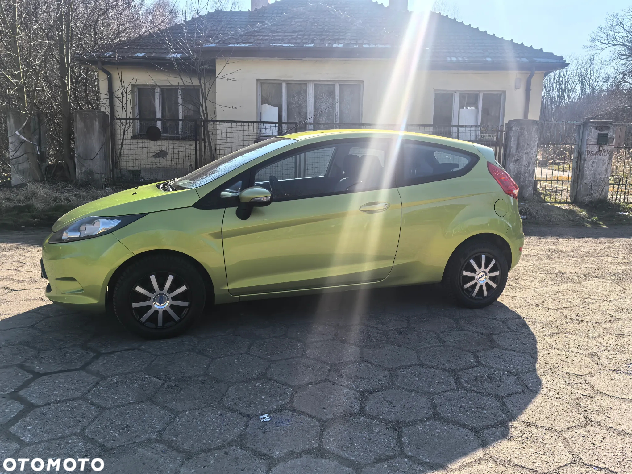 Ford Fiesta - 11