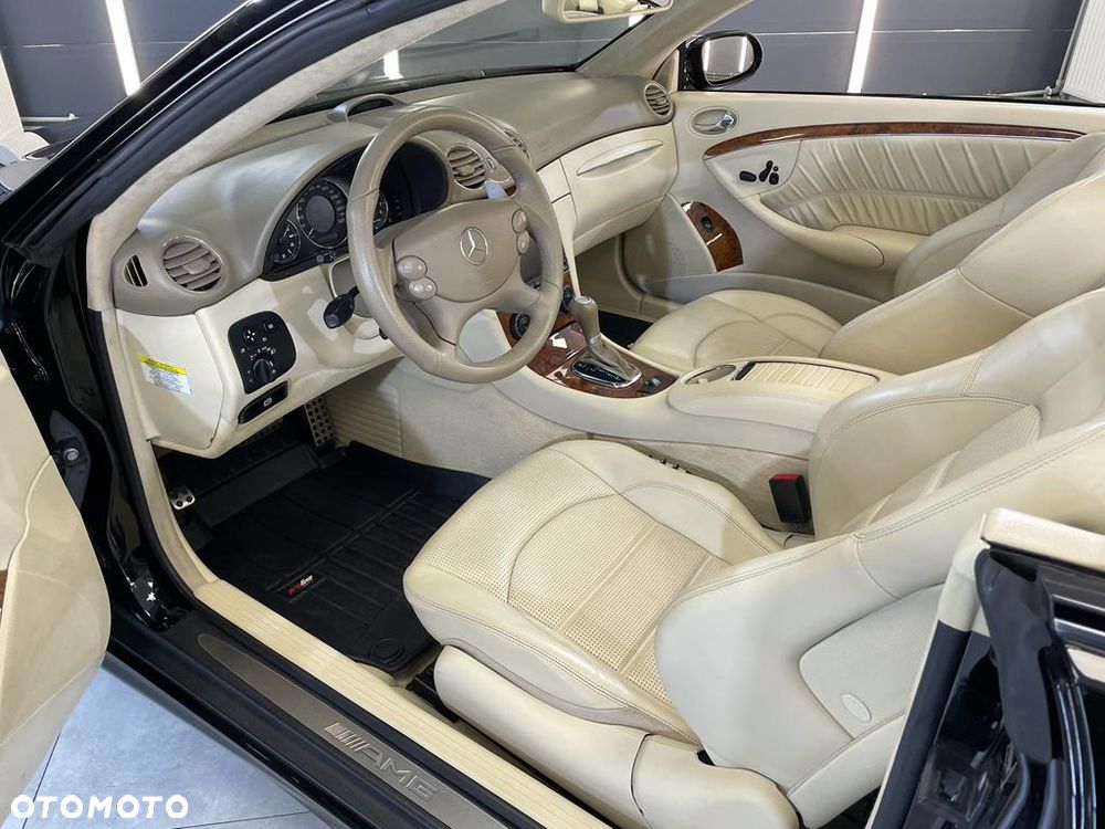 Mercedes-Benz CLK - 23
