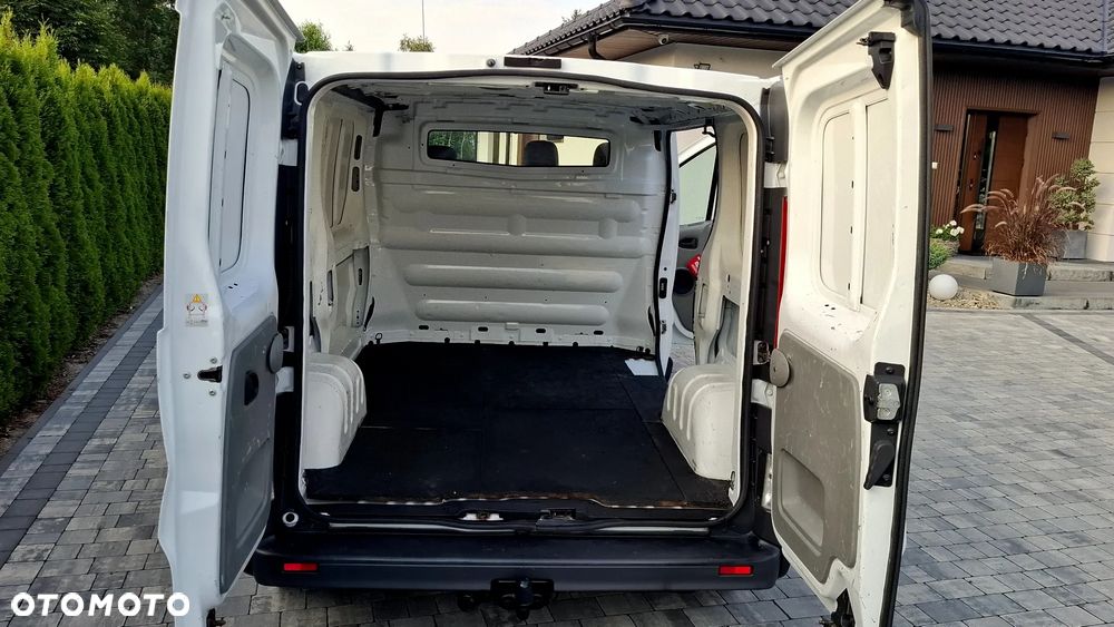 Renault Trafic - 16