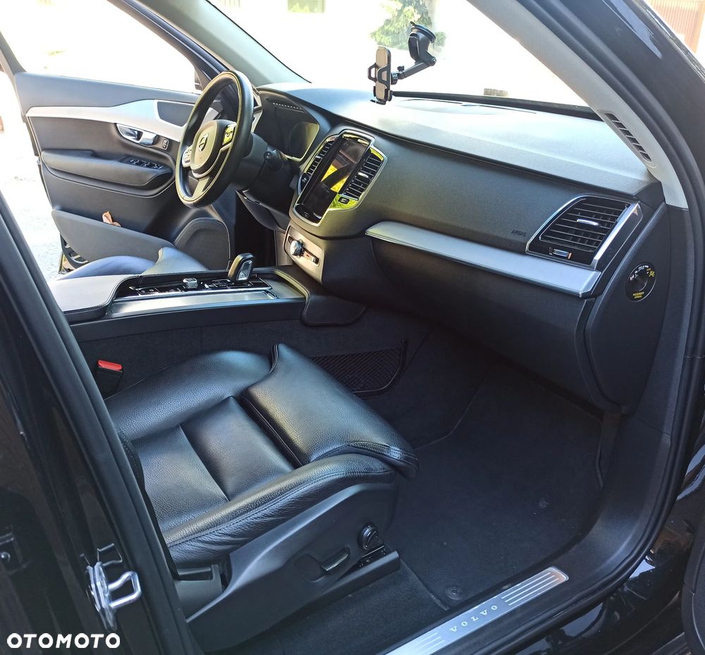 Volvo XC 90 B5 D AWD Geartronic Momentum - 11