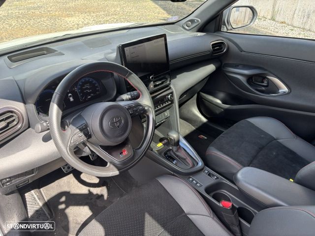 Toyota Yaris Cross 1.5 HDF GR Sport — fotografia 25