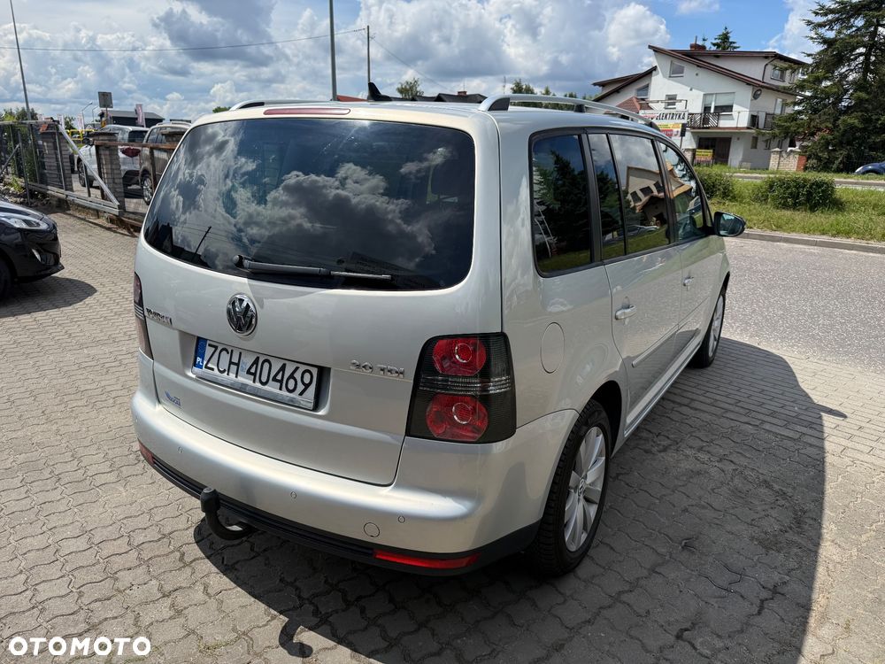 Volkswagen Touran 2.0 TDI Highline - 7