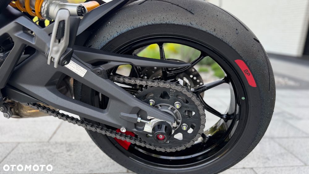 Ducati Monster - 25