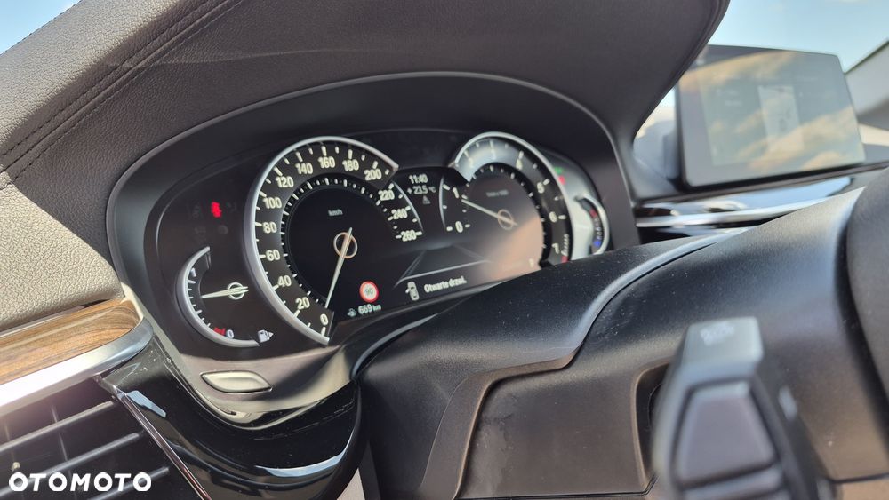 BMW Seria 5 530i xDrive Luxury Line - 29