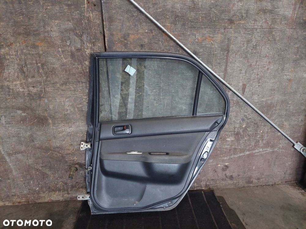 DRZWI KOMPLETNE PRAWY TYŁ MITSUBISHI LANCER VII SEDAN A02A - 9