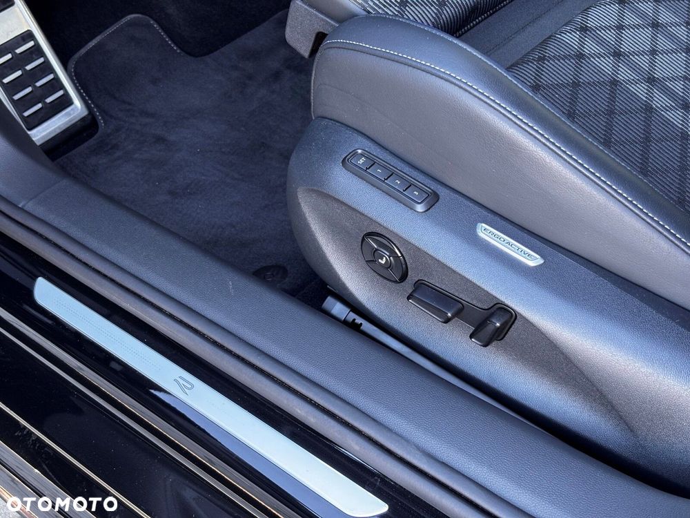 Volkswagen Passat Variant 2.0 TDI SCR 4Mot R-Line DSG - 18
