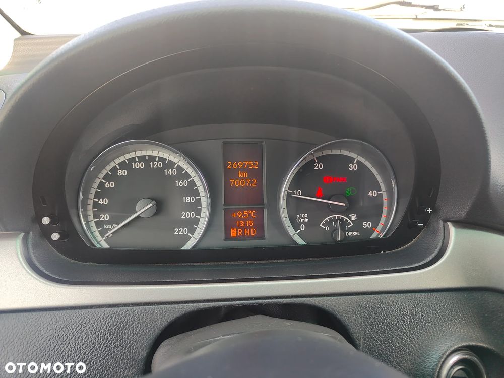 Mercedes-Benz Viano - 16