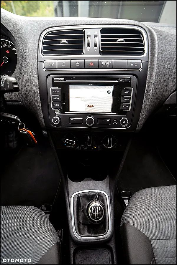 Volkswagen Polo - 24