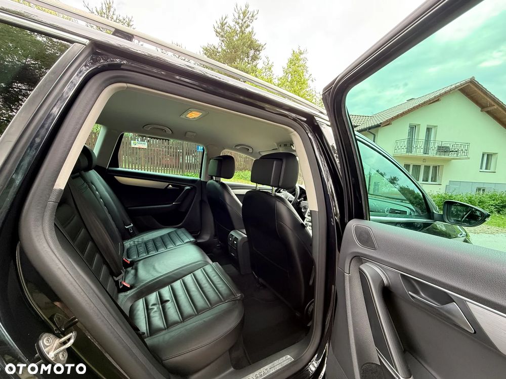 Volkswagen Passat Variant 2.0 Blue TDI SCR Highline - 30