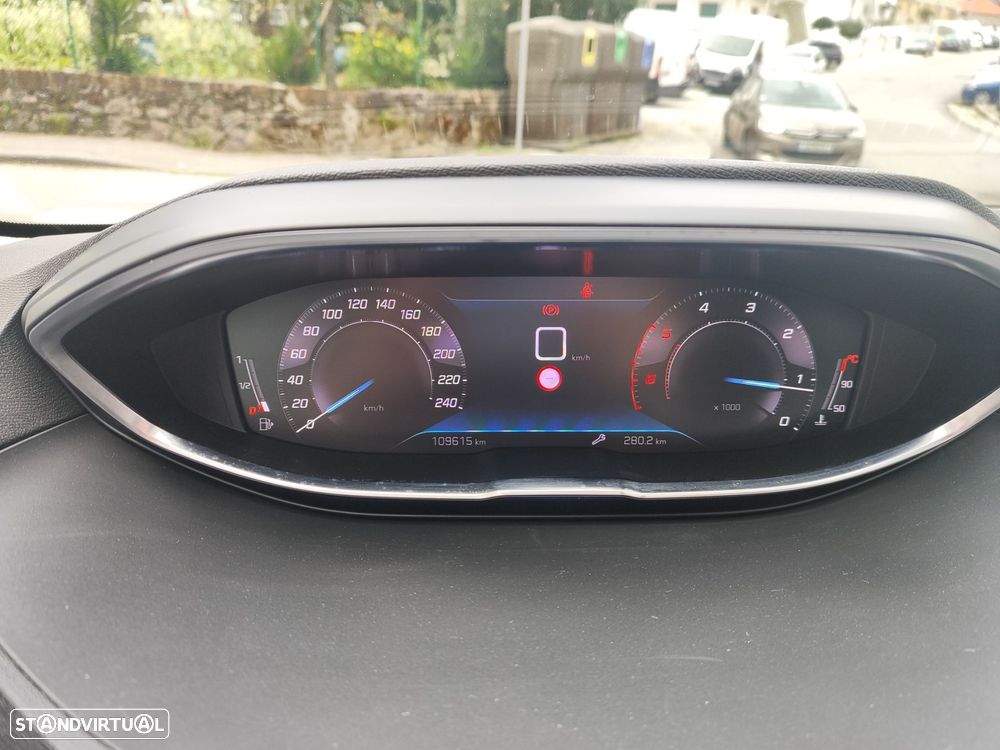 Peugeot 3008 1.5 BlueHDi Active Pack - 22