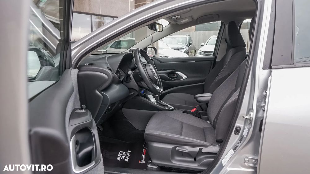 Toyota Yaris - 22