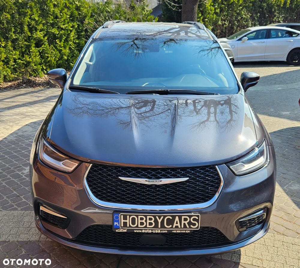 Chrysler Pacifica - 1
